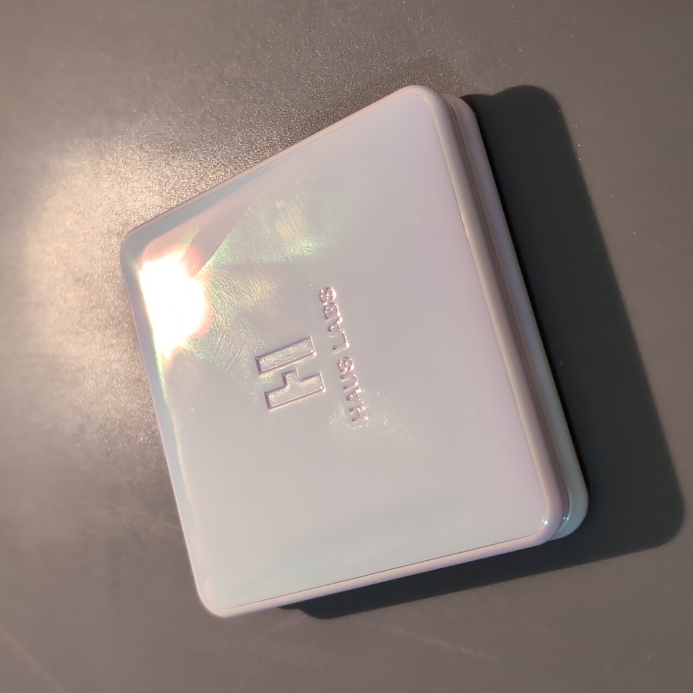 Haus labs moonstone highlighter